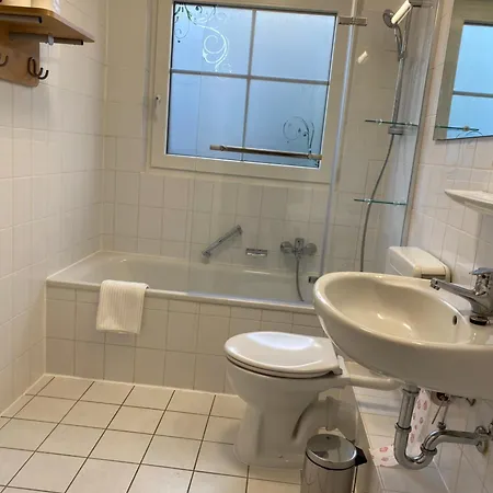 Apartment Costa - 2 Zimmer, Küche,bad,waschmaschine,garten- Kostenloses Wlan *